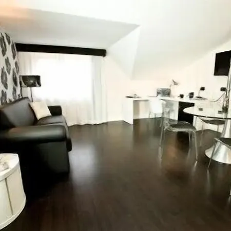 Bruman 4* Καζέρτα