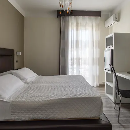 布鲁曼酒店 酒店