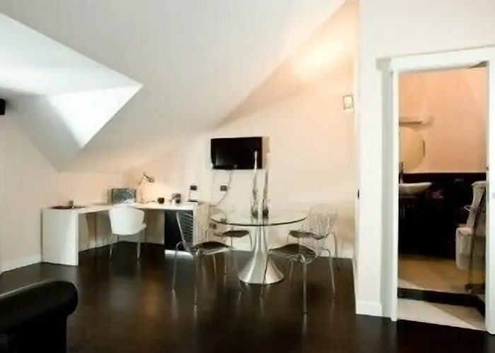 布鲁曼酒店 4* 卡塞塔