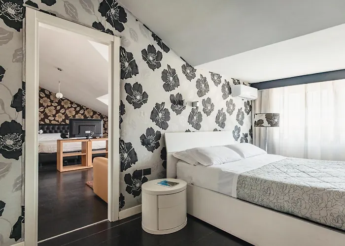 布鲁曼酒店 4* 卡塞塔