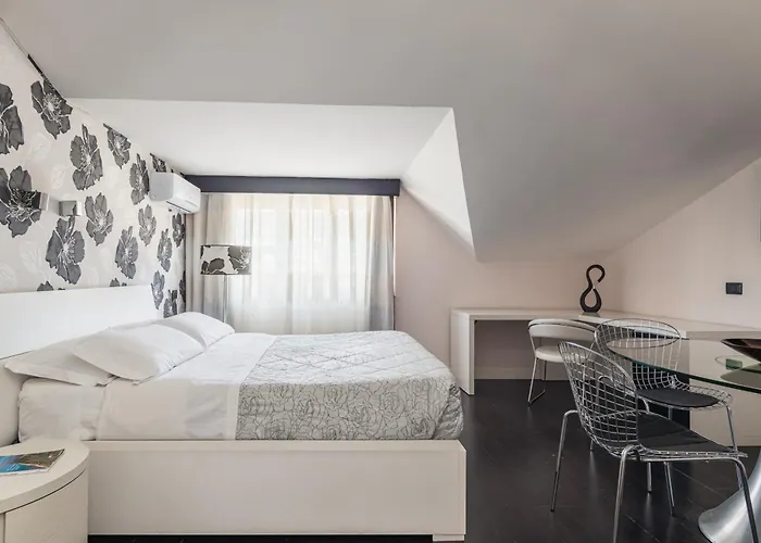 布鲁曼酒店 酒店