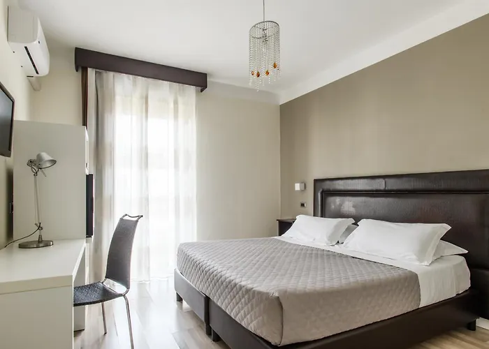 布鲁曼酒店 酒店