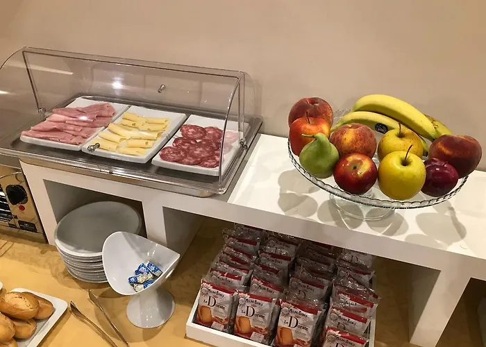 布鲁曼酒店 4* 卡塞塔